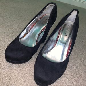 Rampage black suede wedges!!